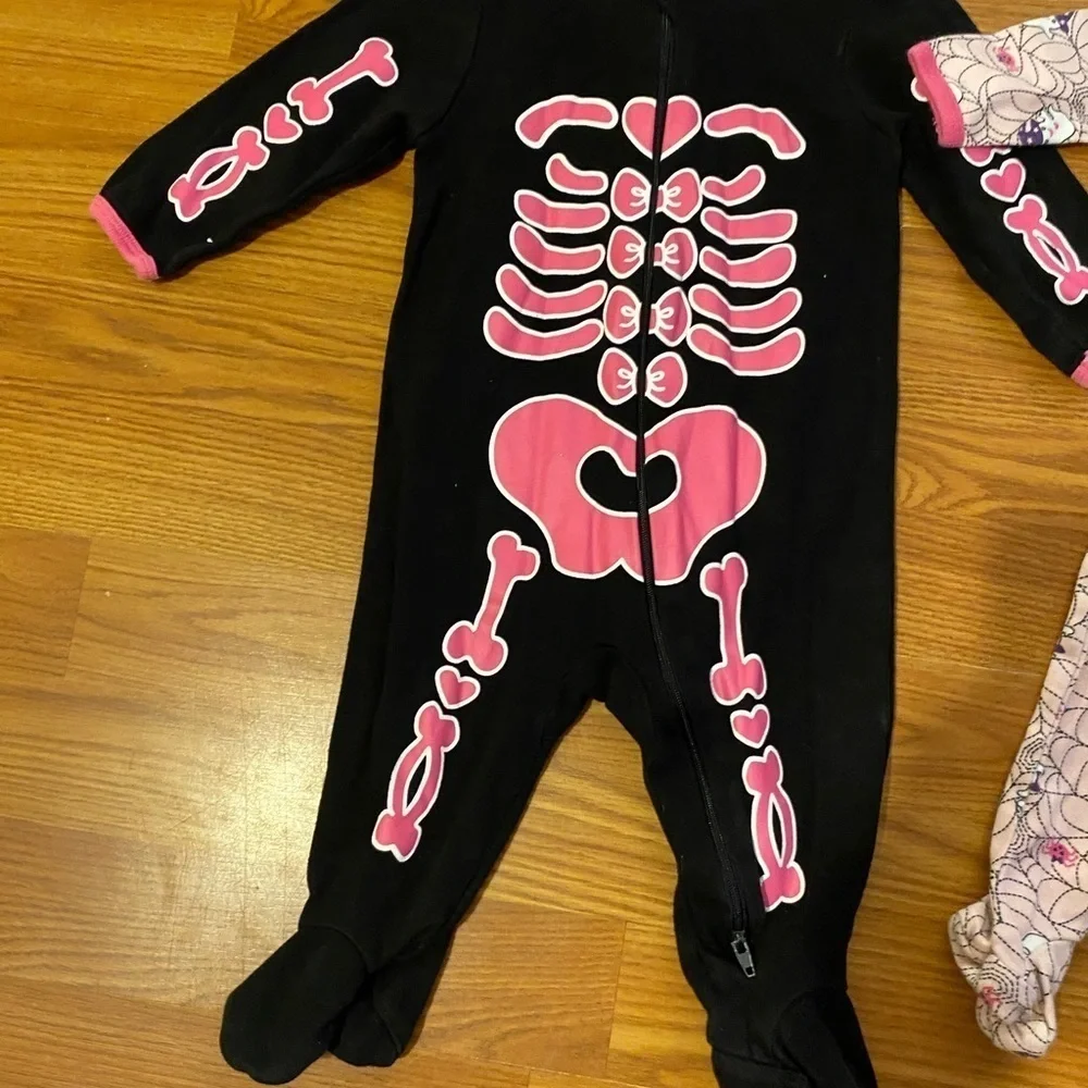Set of 2 Halloween Jumpers size 6-9 Months (DO)